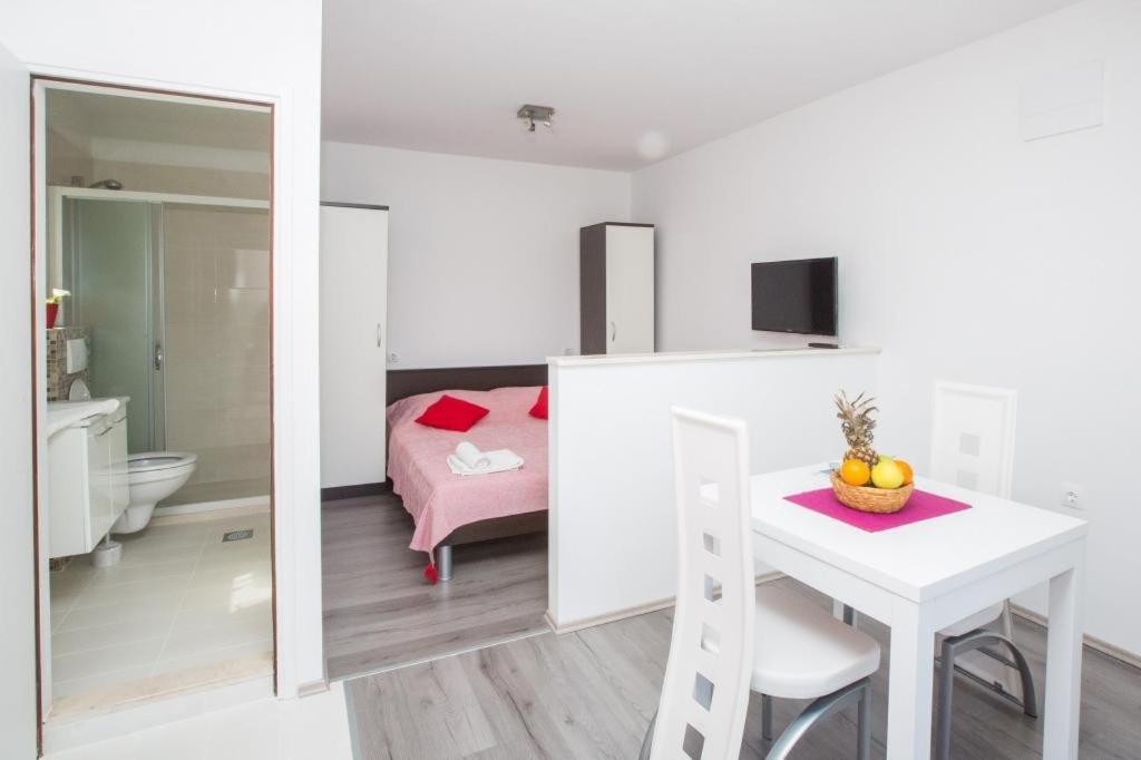 Apartments Villa Roza Мокошиця Екстер'єр фото