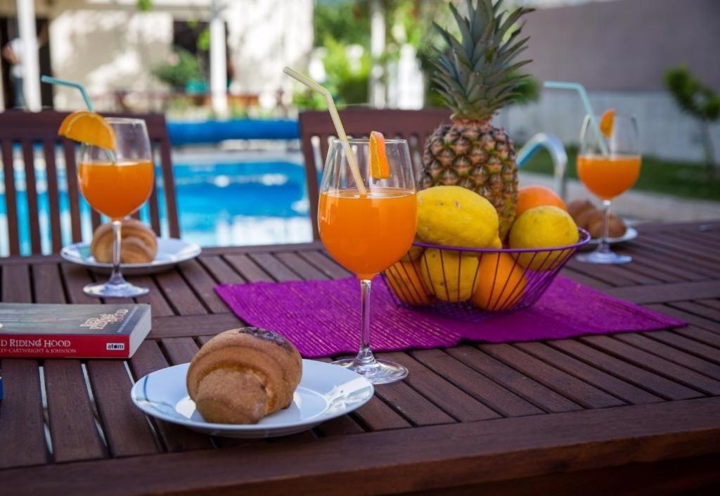 Apartments Villa Roza Мокошиця Екстер'єр фото